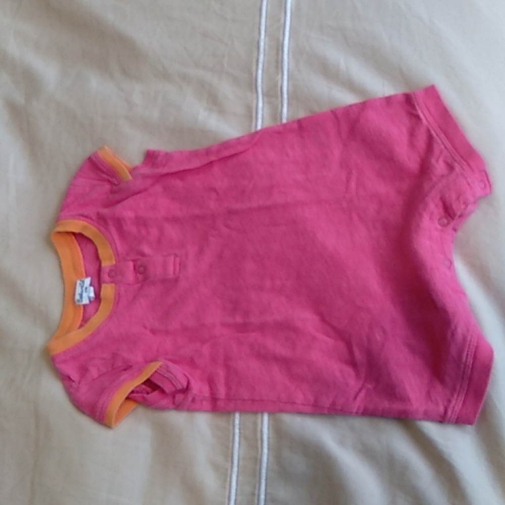 Beautiful Splendid 6/9 month pink baby romper/onesie